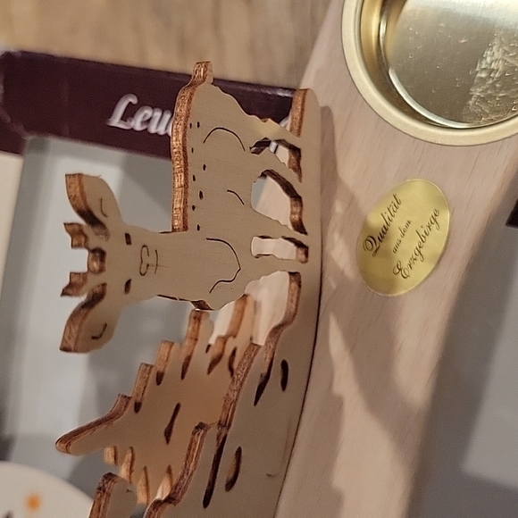 Wood 3D Winter Scene Tea Light Holder - Picture 3 of 8